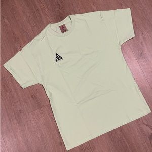 Nike ACG Logo Tee Barely Volt T-Shirt Size Small